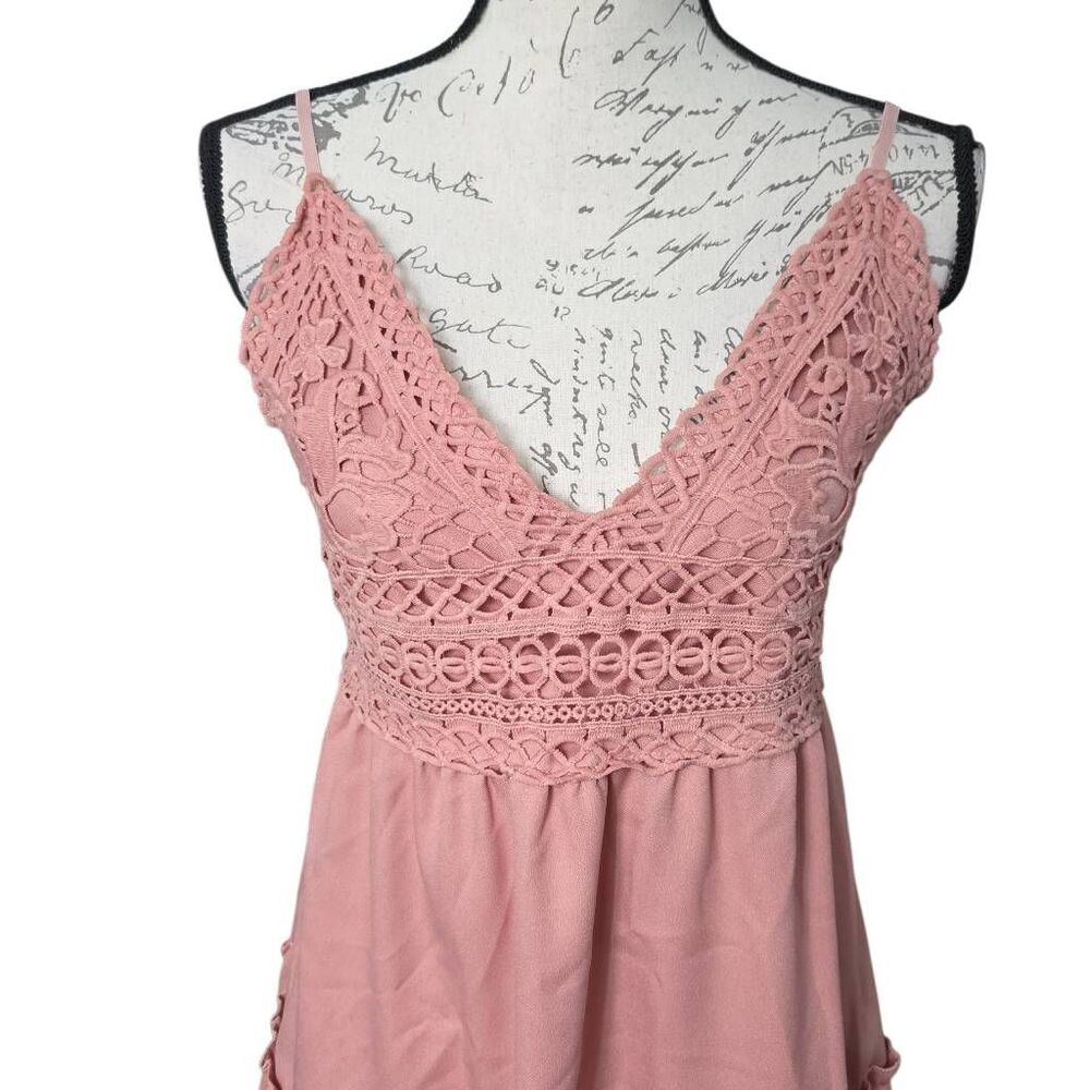 Shein Women's Size XL Dusty Pink Crochet Bodice Ruffled Skirt Tie Back Dress - Picture 4 of 6